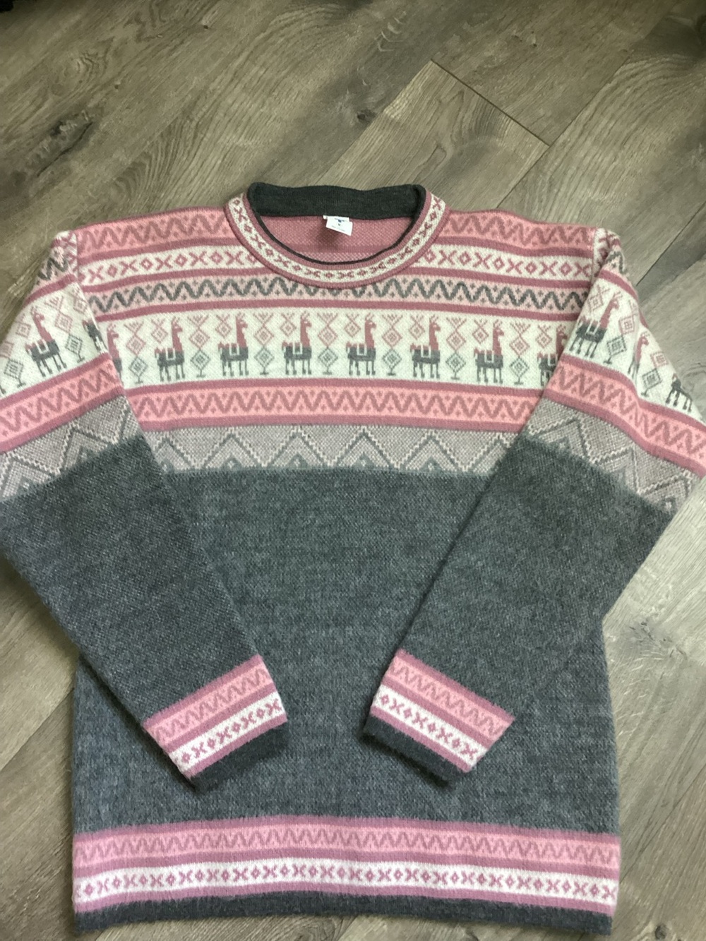 Womens size M Gray & Pink Fair Isle alpaca sweater
